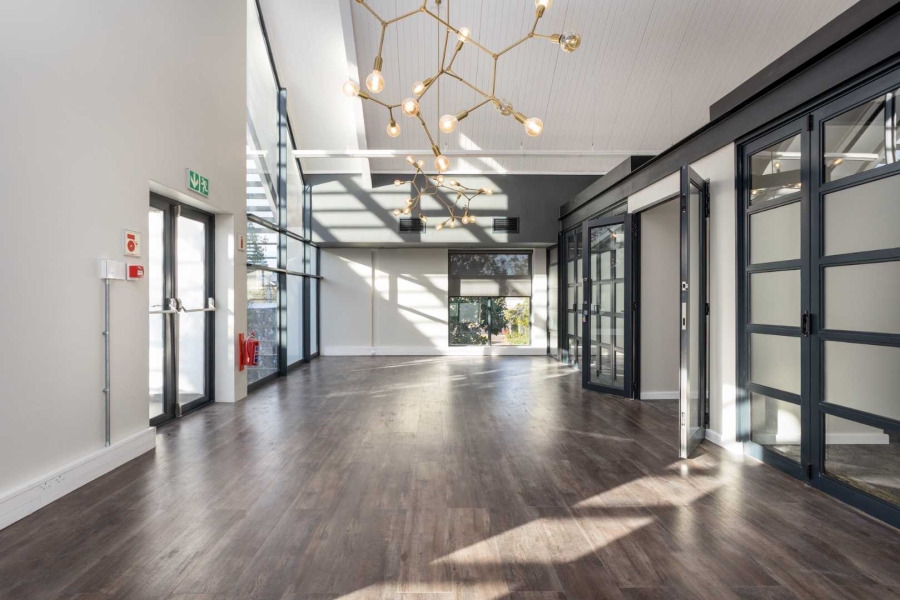 To Let Commercial Property for Rent in Val De Vie Estate Western Cape